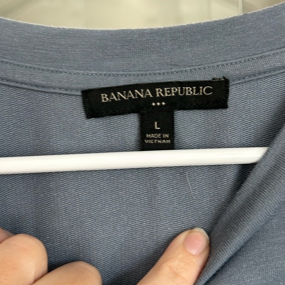Banana Republic | Crewneck Pullover - Picture 3 of 3